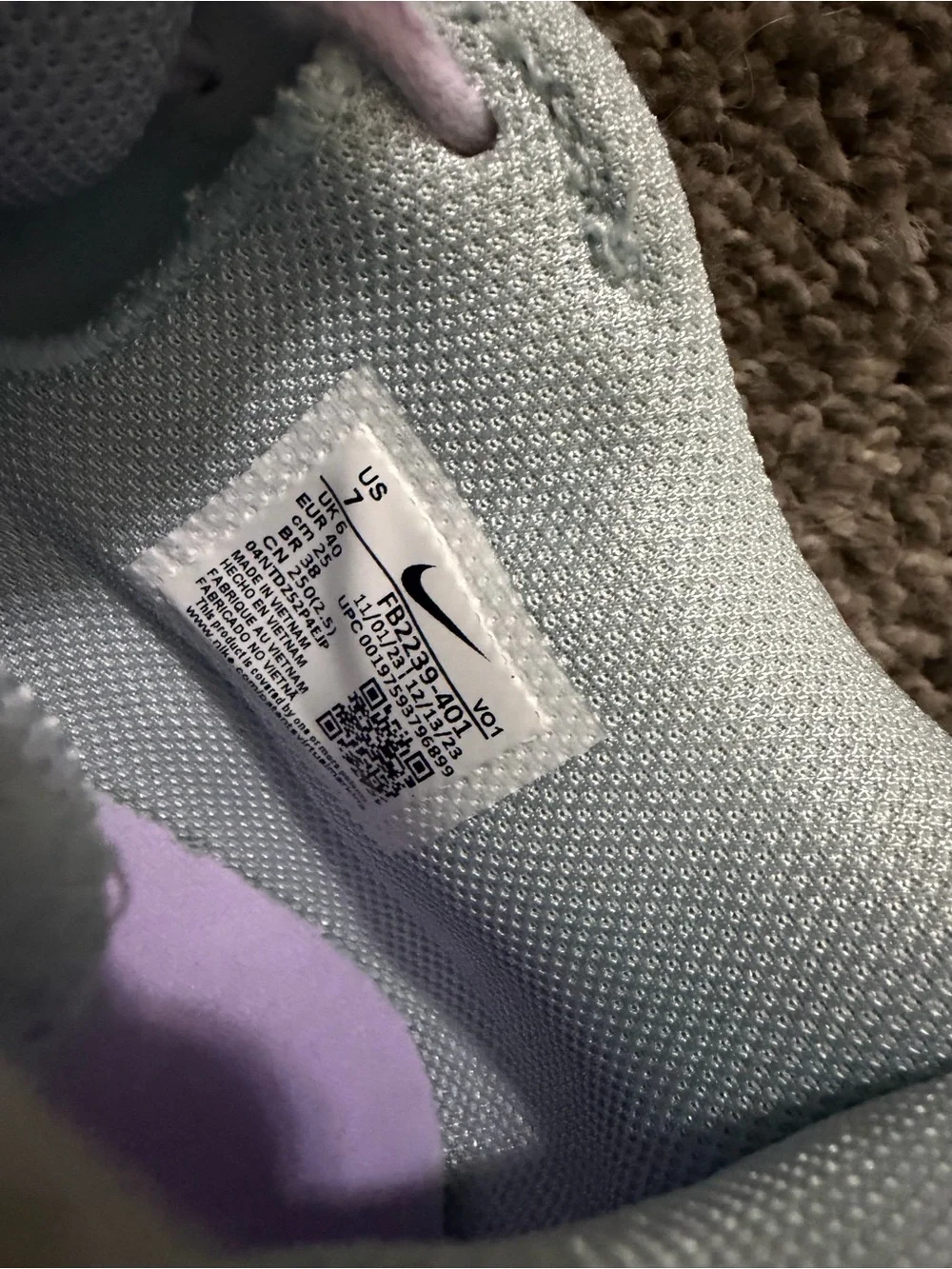 Nike Lebron Lightweight Mint and Lavender Athletic Shoes